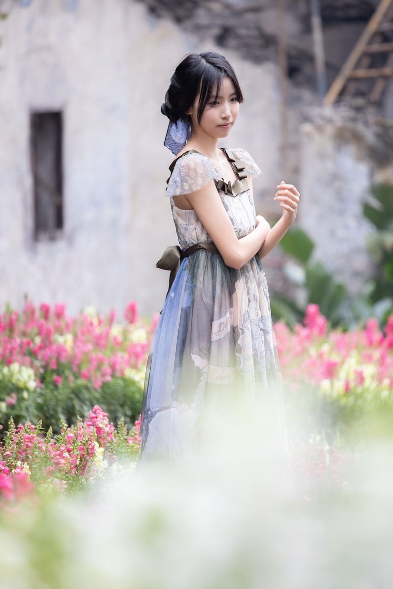 佳能rf长焦红圈镜头推荐,rf70200镜头f4值不值得买