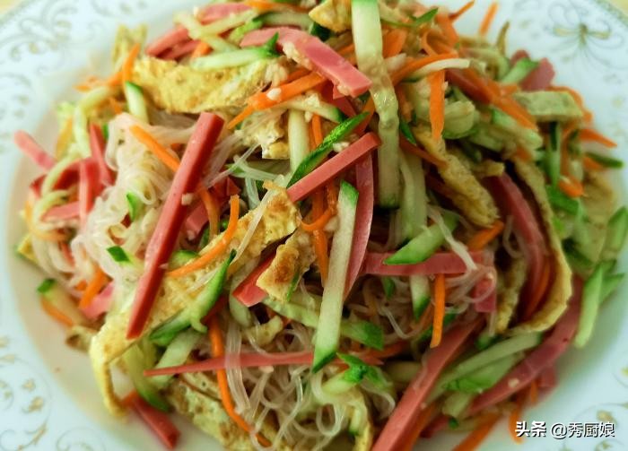 除夕年夜饭少不了凉菜，这6道凉菜，简单美味，比大鱼大肉受欢迎