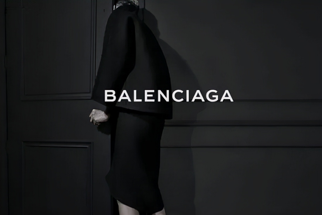 外套9600元！巴黎世家x堡垒之夜推出限量版联名服饰