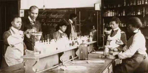 “永生”的拉克斯：身患绝症却成研究对象，被科学界无偿利用70年