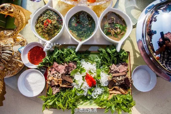 一处小众目的地！这里有酸汤辣子蘸出来的美味，吃一口就丢魂！