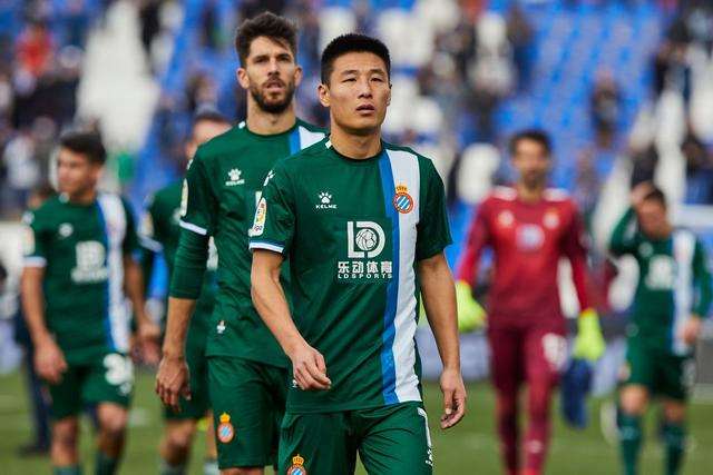 流浪上港？西班牙人刚赚武磊又惦上胡克尔！紧急救援这算盘......