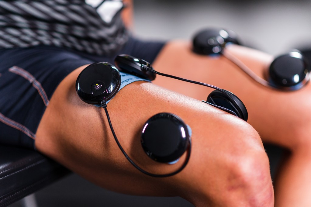 骨刺吃什么药可以抑制骨刺的生长,长骨刺独家药方喝四天就能止痛