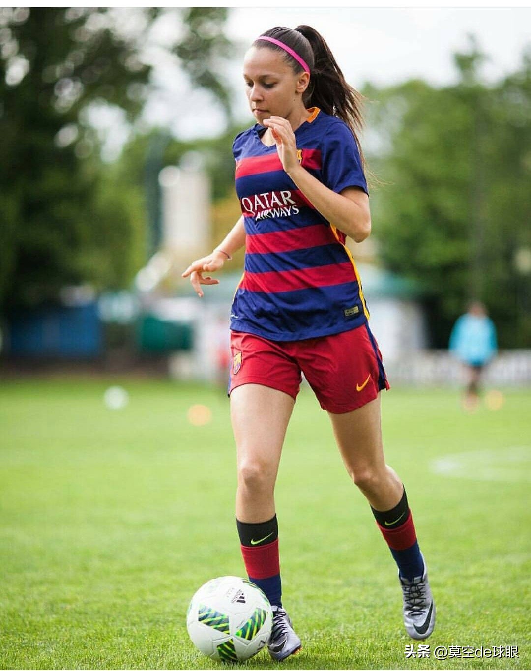 热爱足球的姐妹们最帅气,迟到的说一声,祝所有女球迷节日快乐!