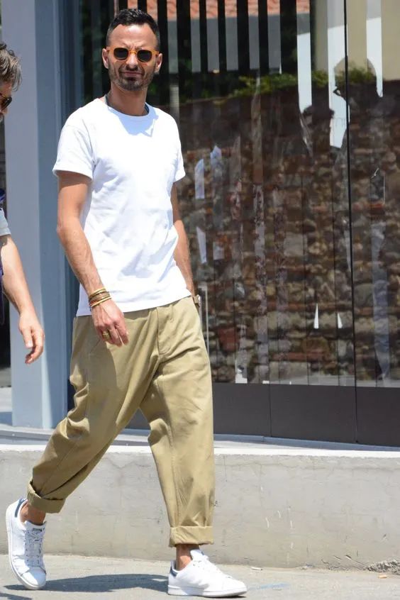 男人不要老穿紧身裤了，在春夏这条阔腿裤，文艺时髦范十足