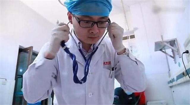 三岁孩子大牙是虫牙怎么办,3岁孩子满口都是黑牙