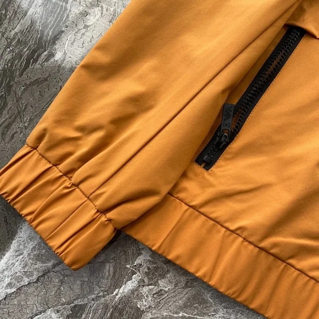 意大利公开回馈中国，阿玛尼“隔离服”专供华人，调价至470RMB