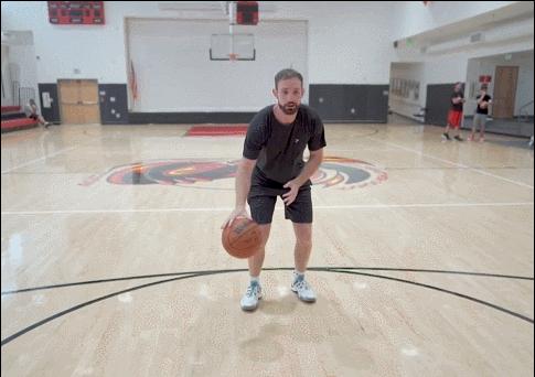 运球投篮如何顺滑,篮球运球投篮丝滑连招