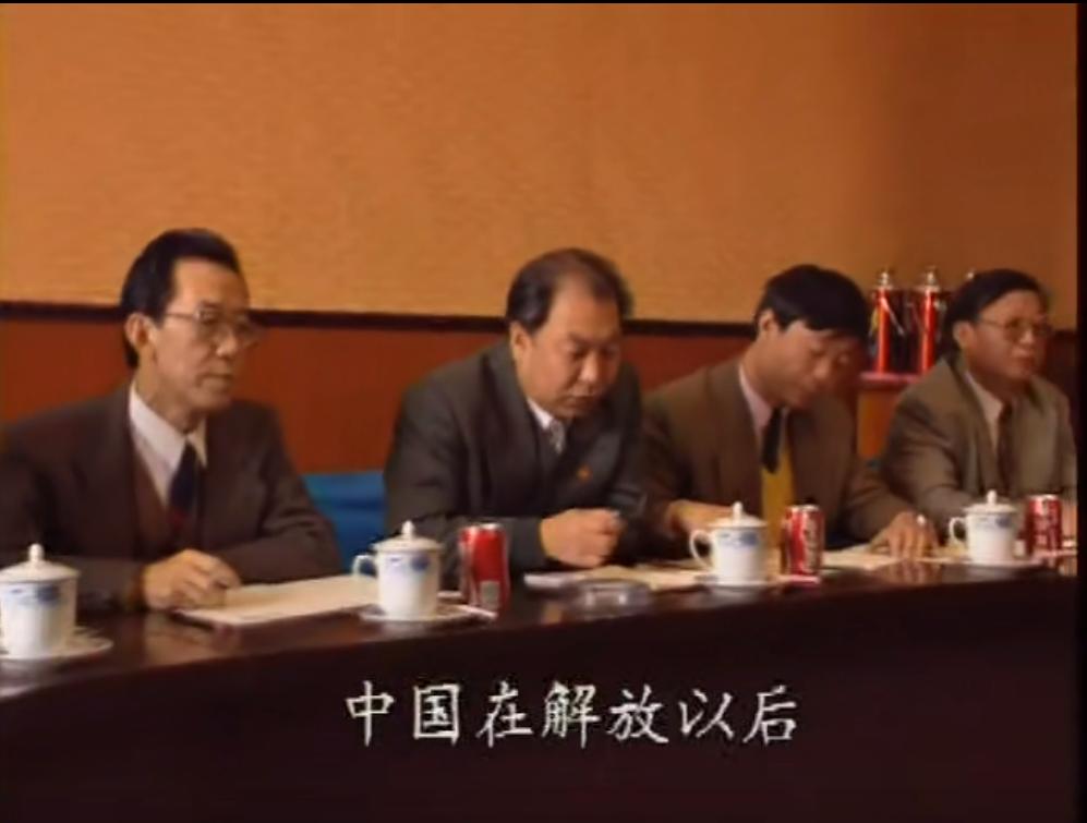 “你们吸毒的偶像可以复出,我们牺牲的战友可以复活吗?”