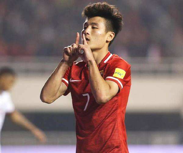 归化外援里皮近况,国足归化球员名单简介