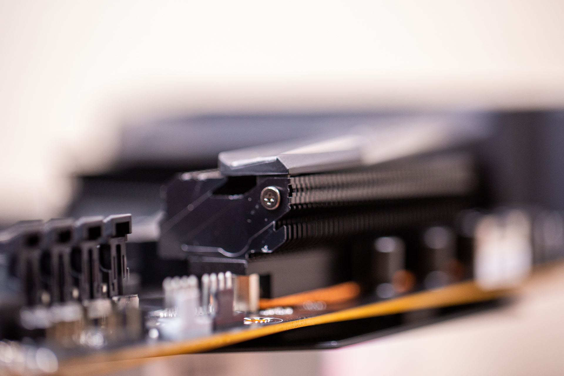 b550主板能发挥5900x性能吗,b550主板支持5800x3d吗