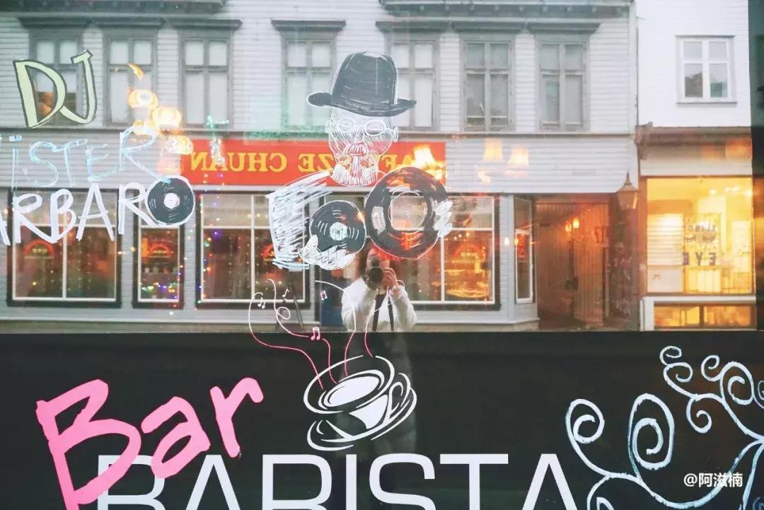 为了吃世界上最好吃的青花鱼，我飞去了挪威，光是捕捞船价值4亿