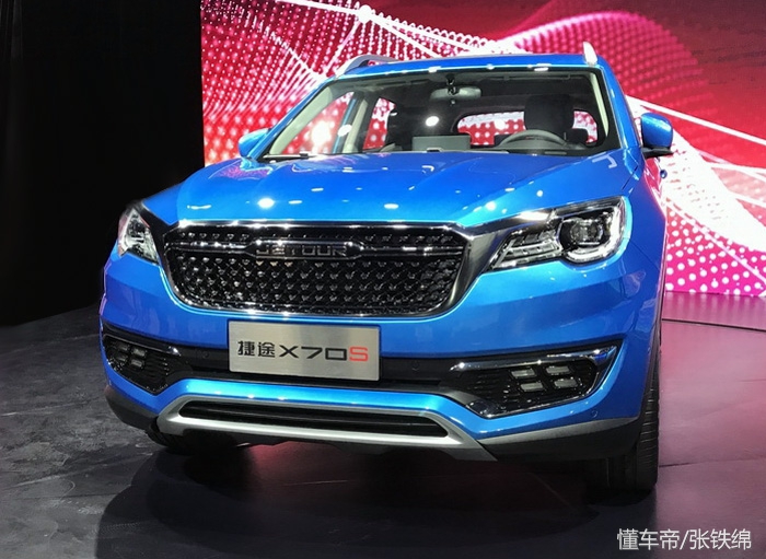 奇瑞有款车标是字母的是什么车,奇瑞车标长安车标对比