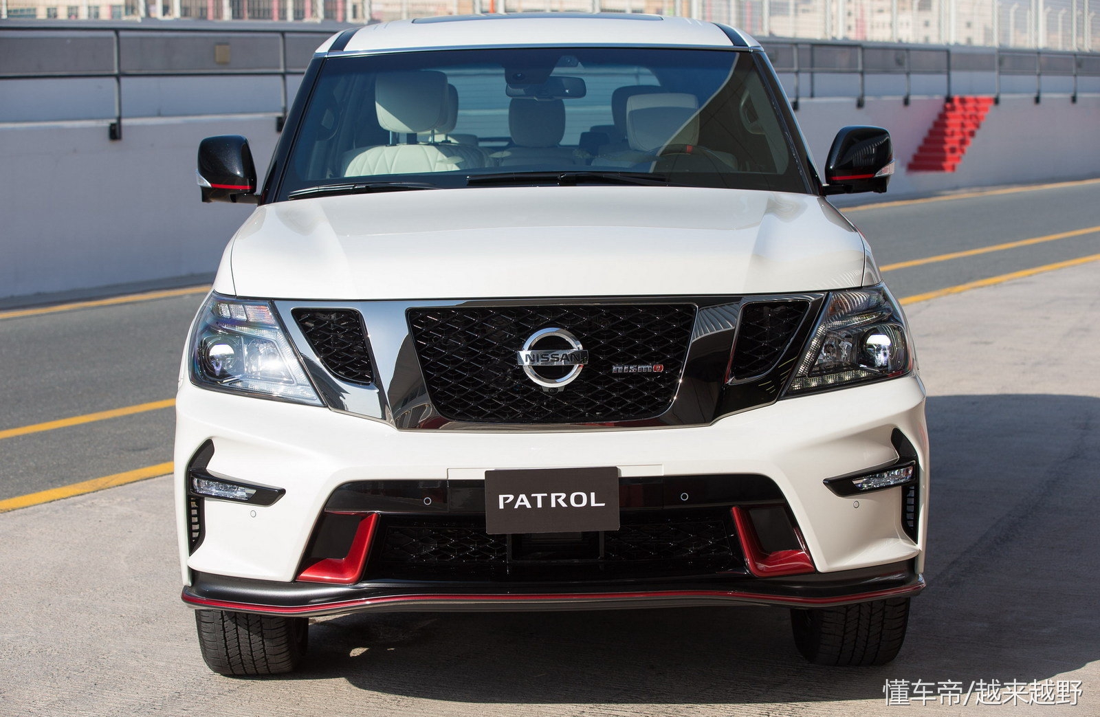 途乐红色包围,途乐有什么颜色