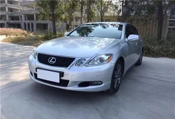 有哪些性能出众的豪车推荐,好车推荐10万雷克萨斯