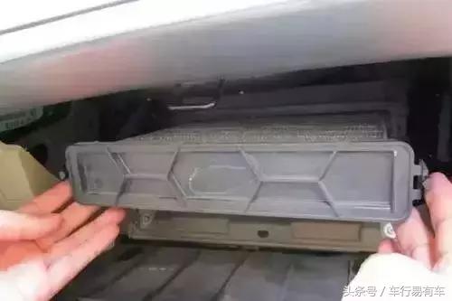 空调滤芯大概多久换一次比较好,空调滤芯一般是多久换一次