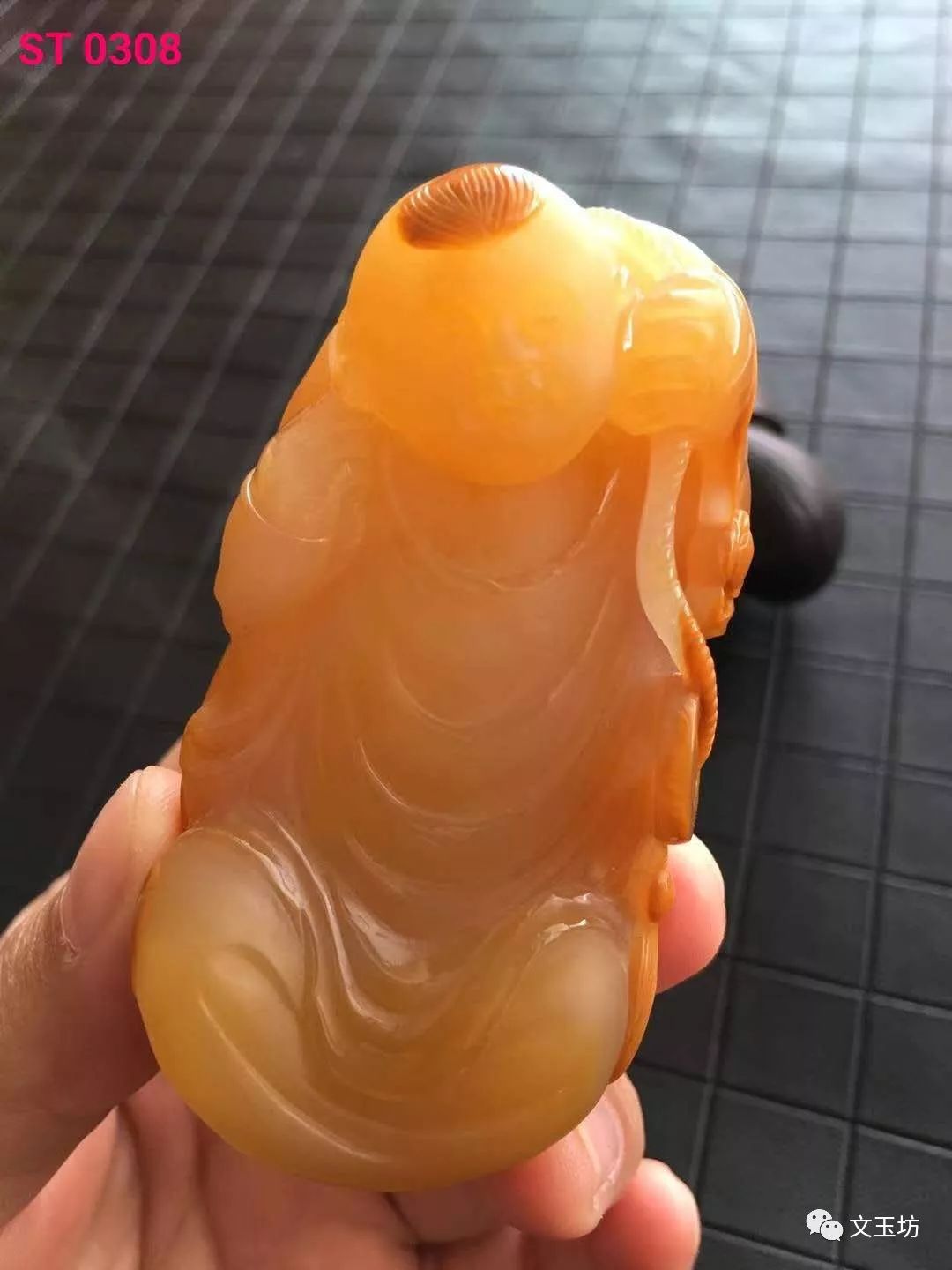 黄龙玉黄蜡石金丝玉区别,黄龙玉是不是黄蜡石