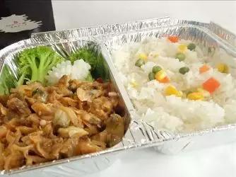 济南这家正宗清真菜美味又营养,济南这家店特色瓦片烤肉