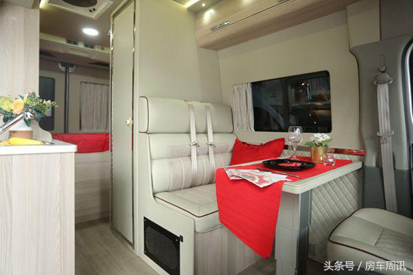 原厂豪华2018款大通长轴b型房车,大通无中门版的b型房车