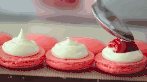 没想到做马卡龙这么简单,教你制作一支粉嫩马卡龙