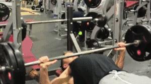 胸肌太大了穿不上衬衫,胸肌太大衬衣扣不上