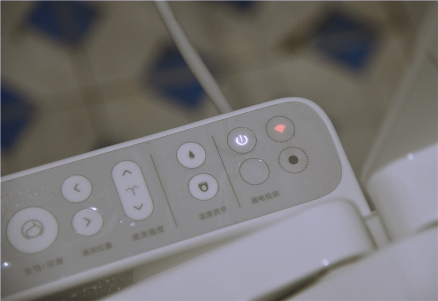 智能马桶盖热水冲洗和加热,智能即热冲洗马桶盖