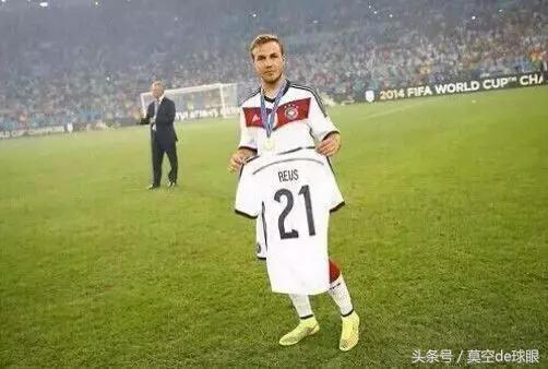 威斯特伦法球场南看台罗伊斯,威斯特伦法罗伊斯