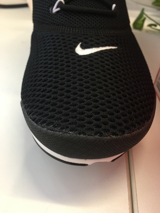 如何鉴别球鞋真假碳板,如何鉴别球面与非球面