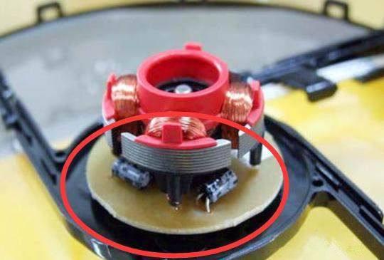 美的风扇拿万用表测风扇好坏视频,如何测试电脑散热风扇是否正常