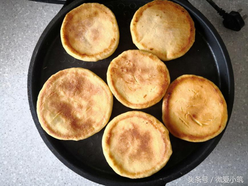 用电饼铛做玉米饼子焦黄,用电饼铛做脆玉米面饼子