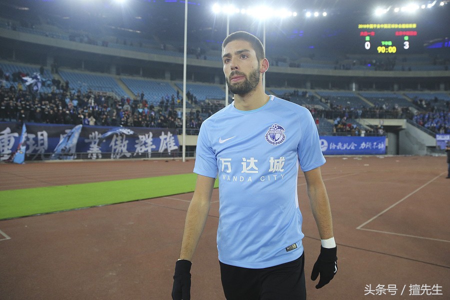 西媒体人评一方三连败：卡拉斯科他们孤军奋战中国球员配合困难