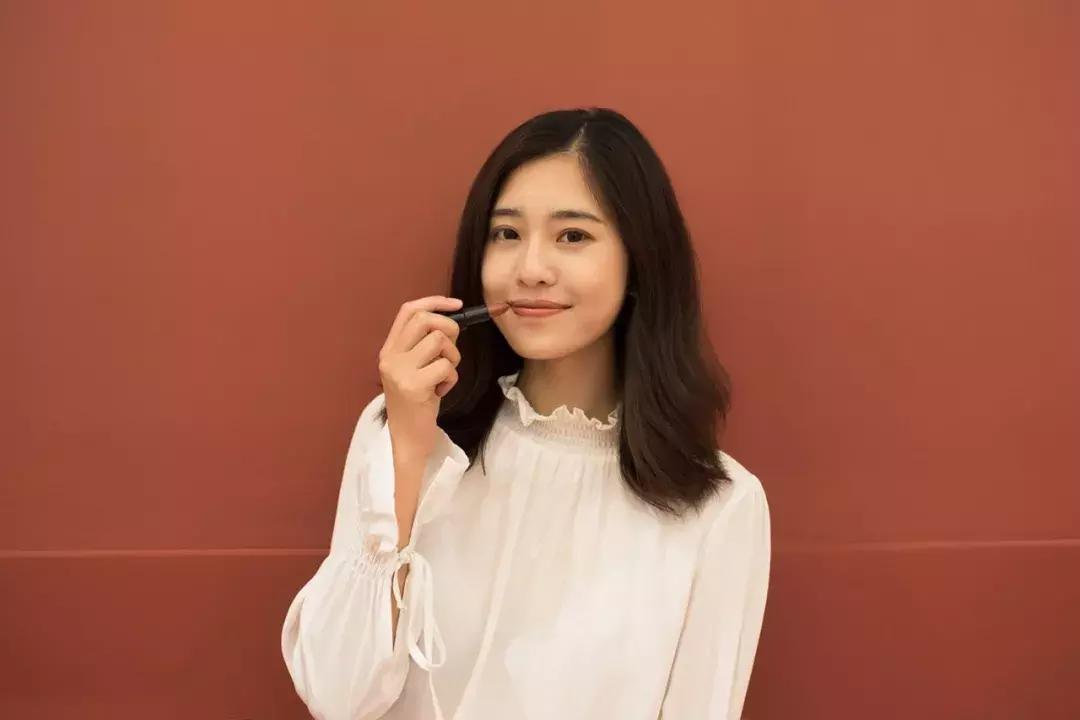 美妆哪些大牌好用不贵,blingbling平价口红