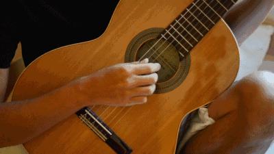 吉他是“低级入门乐器”？你真的低估它了！