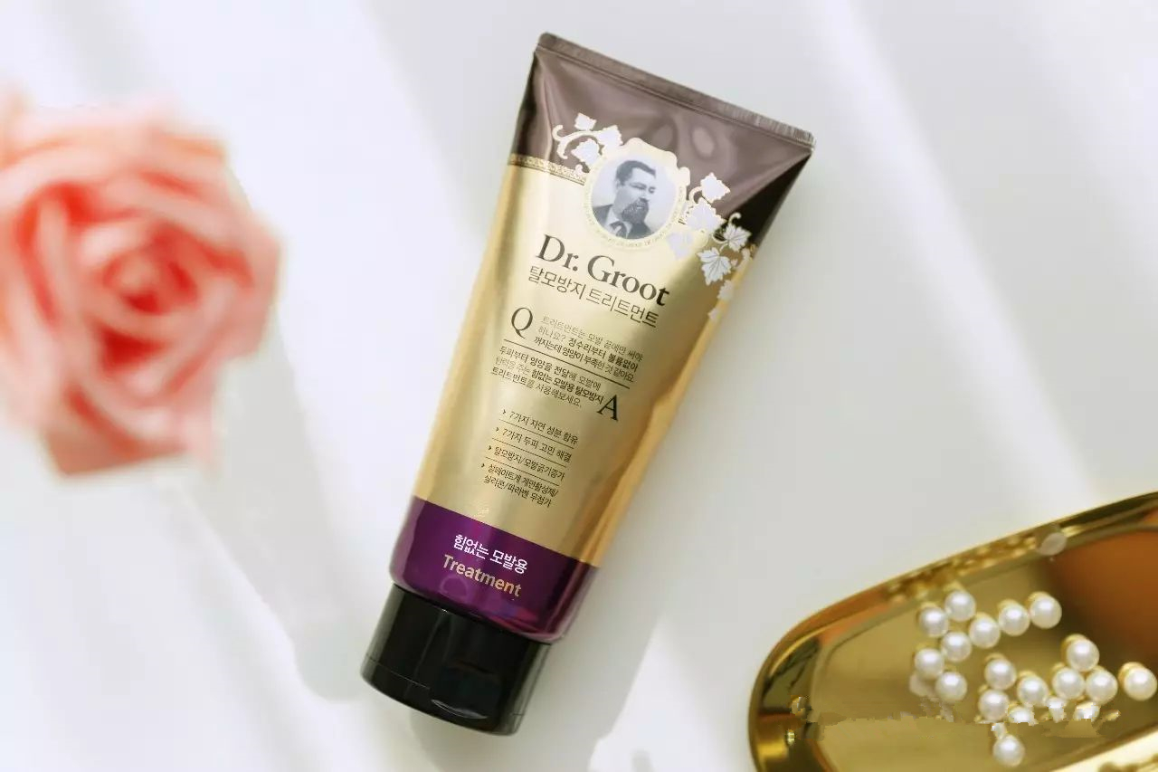 从怀孕就开始脱发产后还是脱发,从怀孕到现在第一次剪发