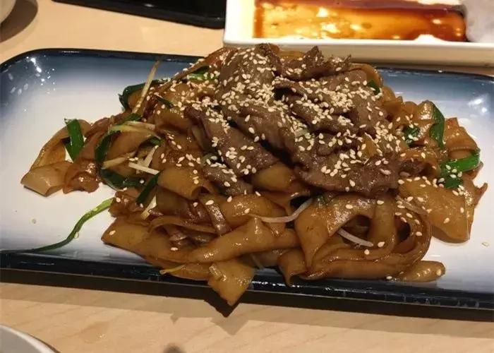 这家开在扬州三盛的粤式餐厅，冲着味道就值得一去再去…