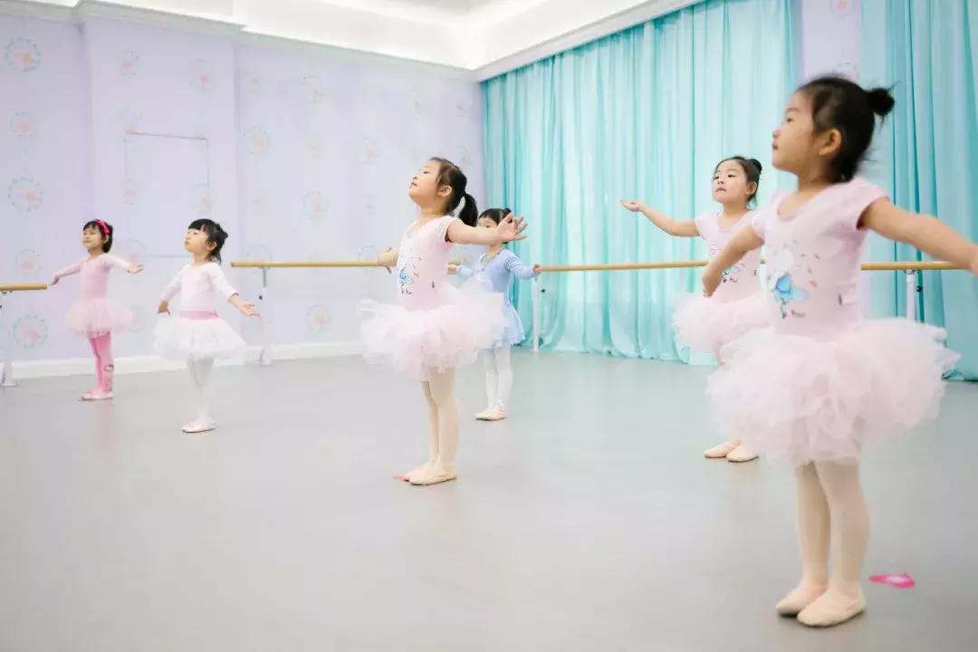 郑州芭蕾舞艺考培训学校有哪些,郑州最好的芭蕾舞学校