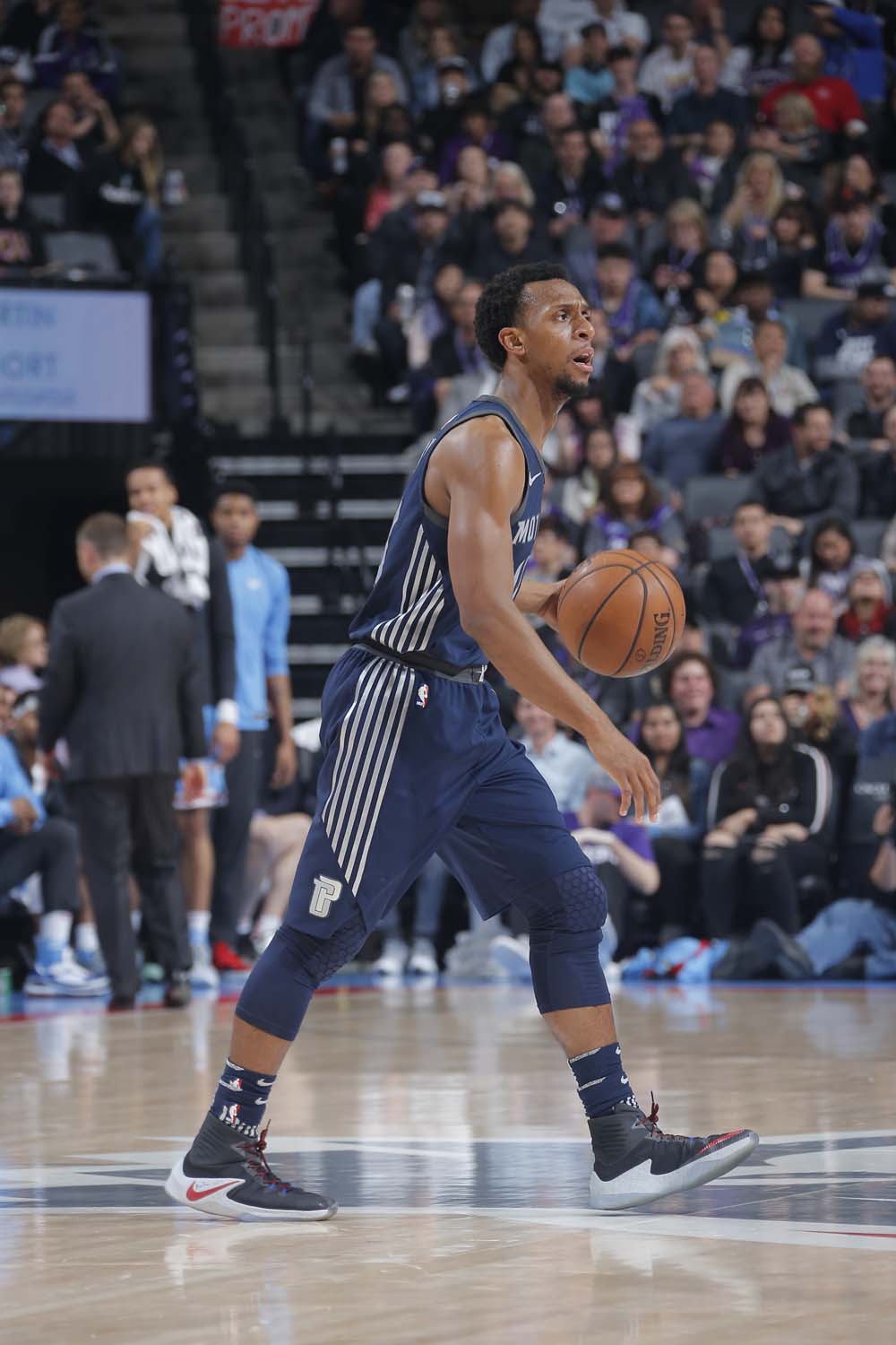 “师弟”让这双鞋在赛场上寿终正寝！IT穿这双鞋说出了湖人总…！