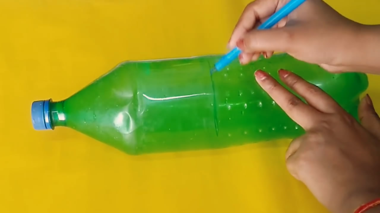 塑料瓶废物利用花篮制作方法,塑料瓶创意花篮手工制作方法图文