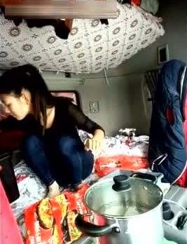 大腿上布满烟蒂疤痕，50多岁货车司机竟然做了这种事