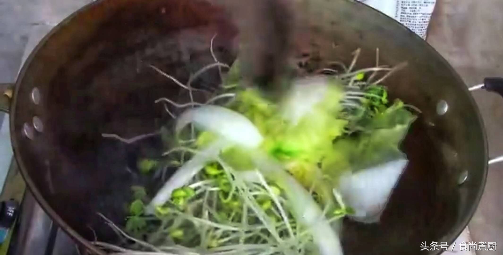 水煮鱼的正宗做法视频沸腾鱼,麻辣沸腾鱼和麻辣水煮鱼的区别