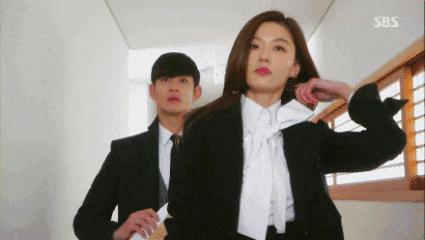 头发如何养得粗壮顺滑,绑头发有助于头发长快吗