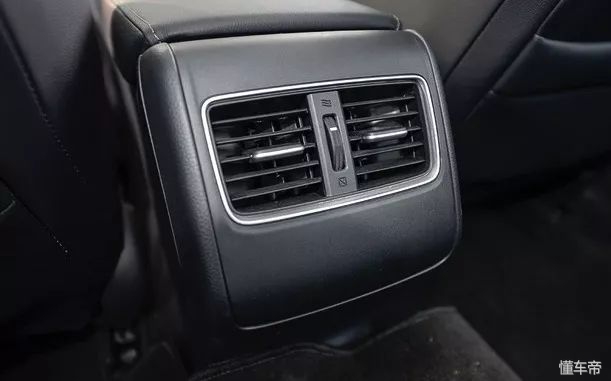 雅阁九代半车主测评,九代雅阁和十代雅阁区别