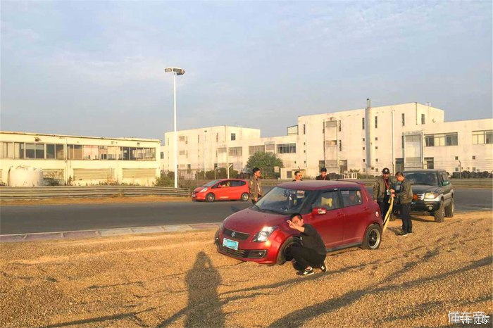 闆ㄧ嚂鍗囩骇鍒硅溅,鏂版闆ㄧ嚂鍒硅溅