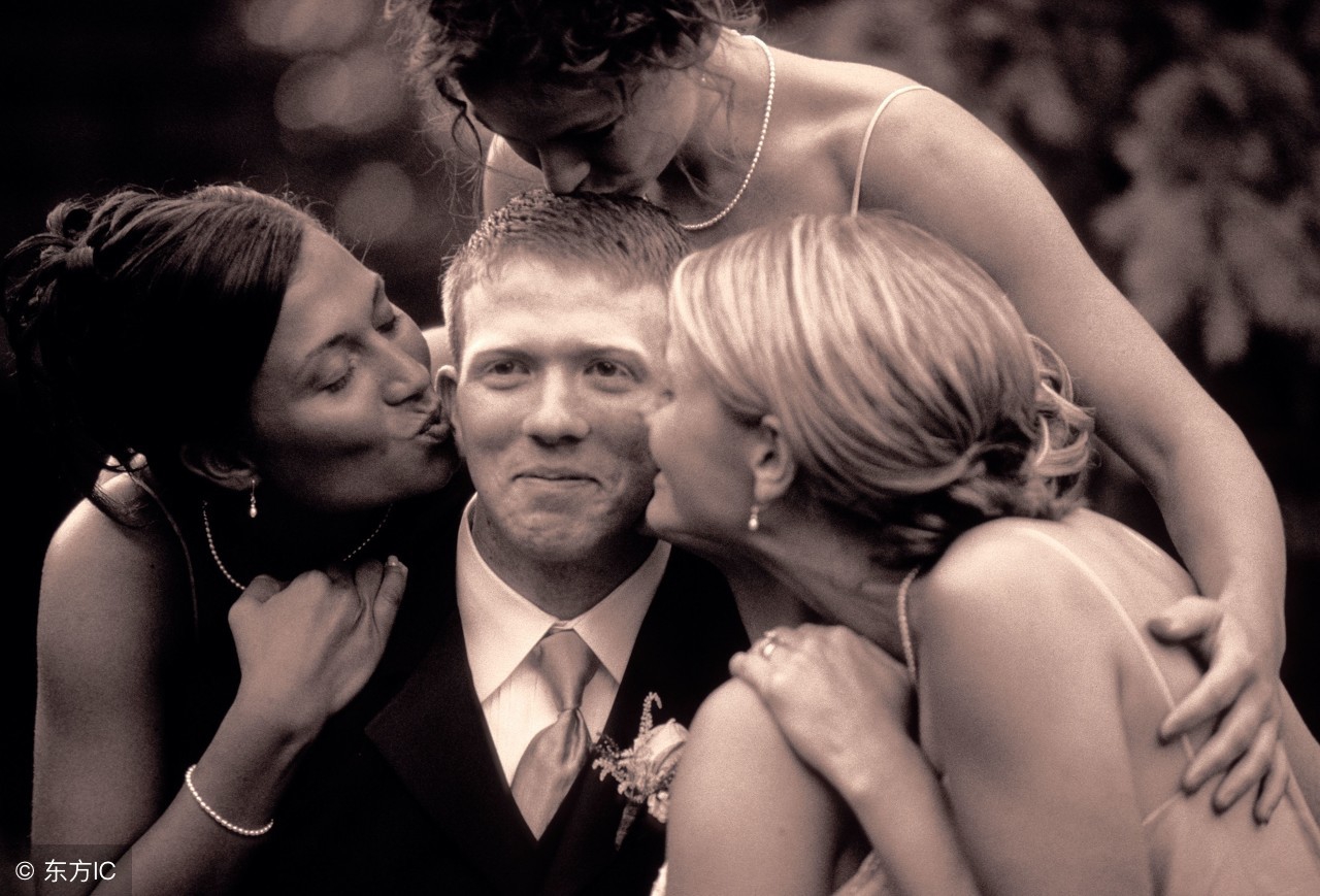 白羊女和天蝎男分手后谁先低头,白羊女与天蝎男分手后