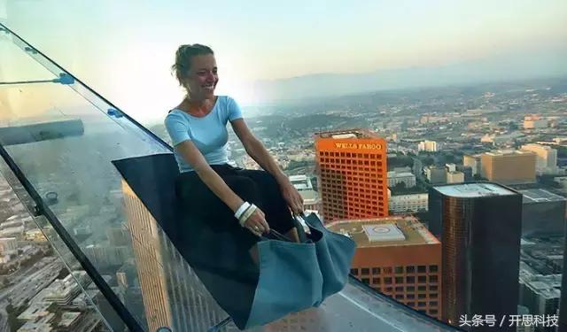 恐怖的高空旋转水滑梯,世上最恐怖的天空滑梯