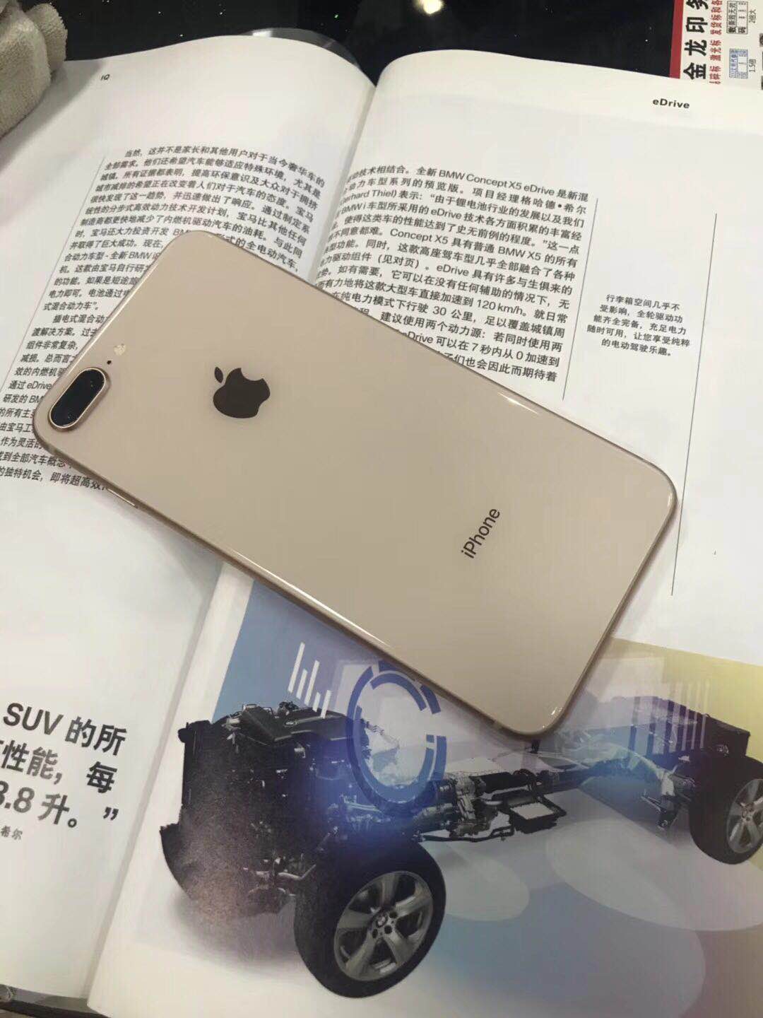 iphonex和iphone8p是同时出的吗,iphone8p与x配置对比