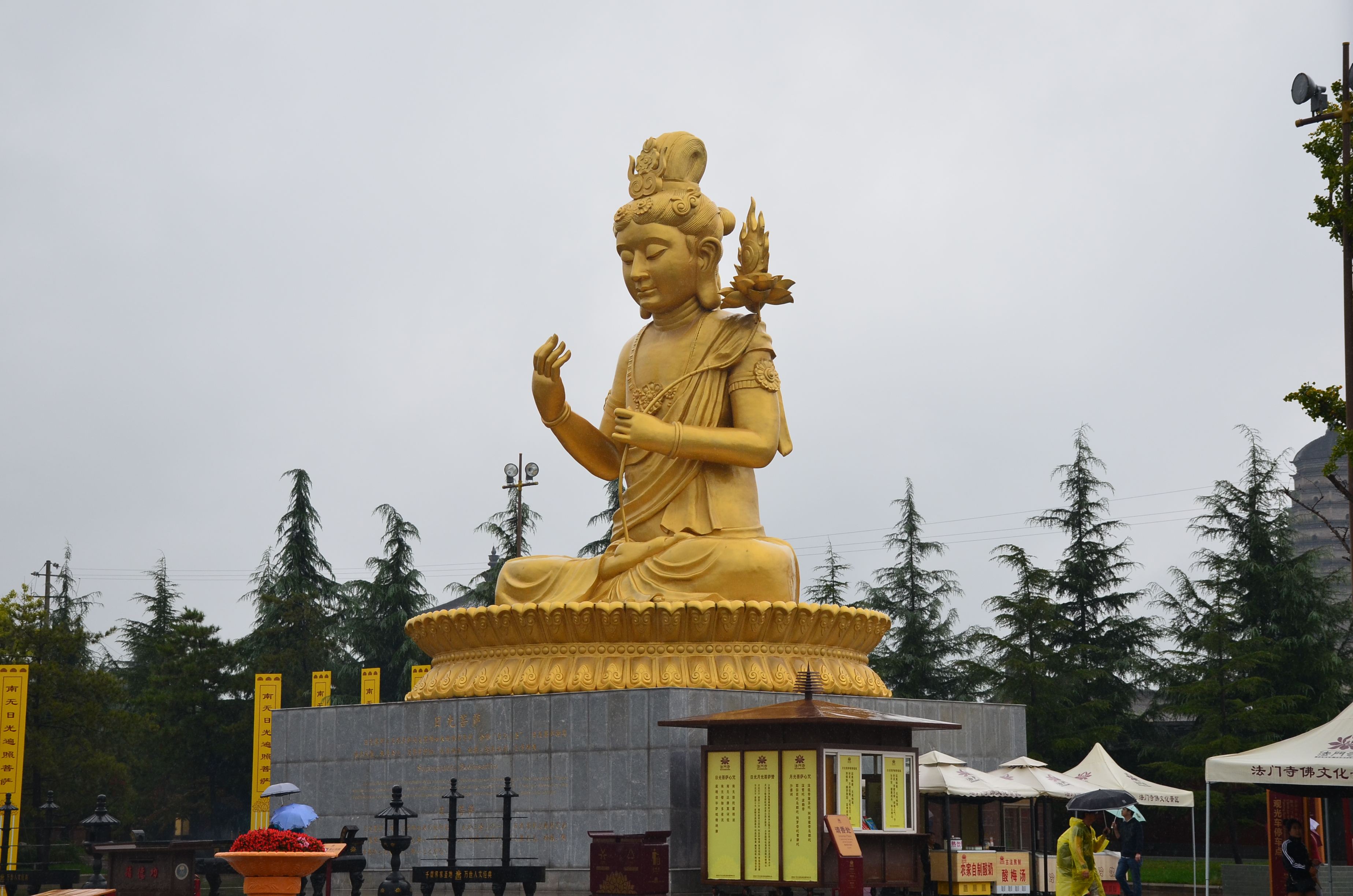 全国最贵的寺庙,寺庙最贵佛像