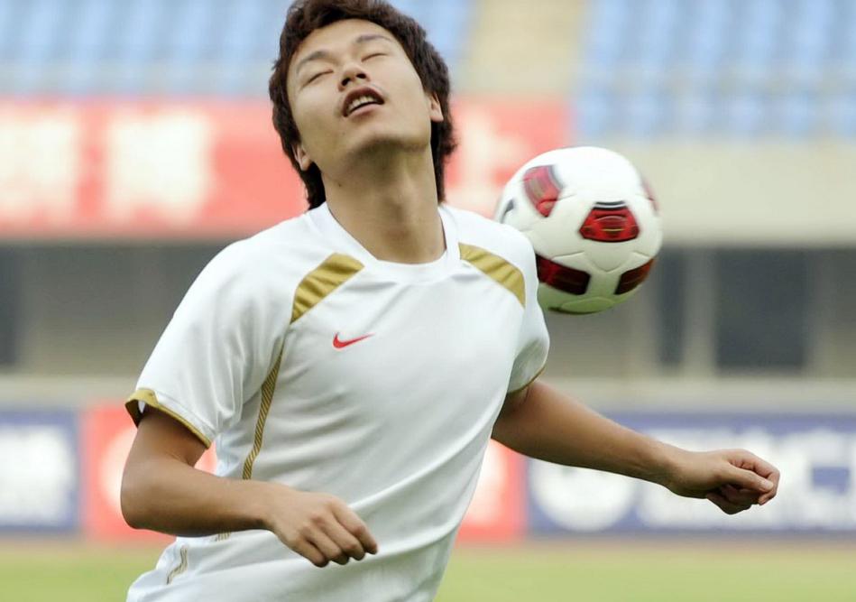 国足0比6惨败的原因,国足1比5郜林