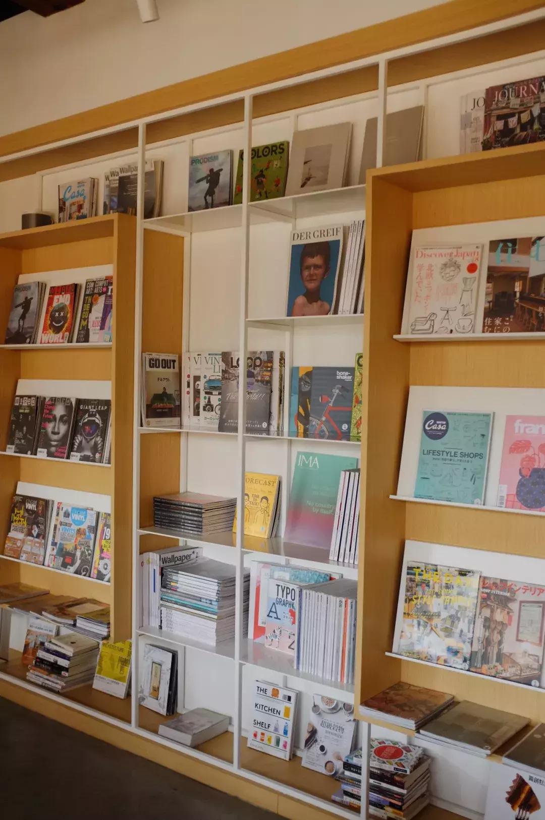 刘若英老公拿下老北京胡同房，却开了家最不赚钱的图书馆