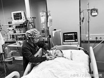 男童误吞火碱,男童误食烧碱食道被烧伤怎么处理